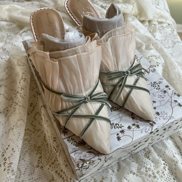 Nicola Bathie x Antonio Melani Sophia chiffon velvet bow dress mules - Sz 8 - Picture 6 of 16